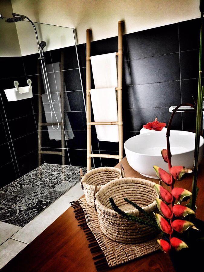 Du Cote De Chez Swann Villa Deshaies Luaran gambar